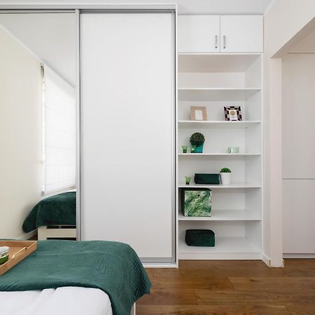 Przytulny Apartament Na Wroclawskiej Z Parkingiem W Krakowie By Noclegi Renters Exteriör bild