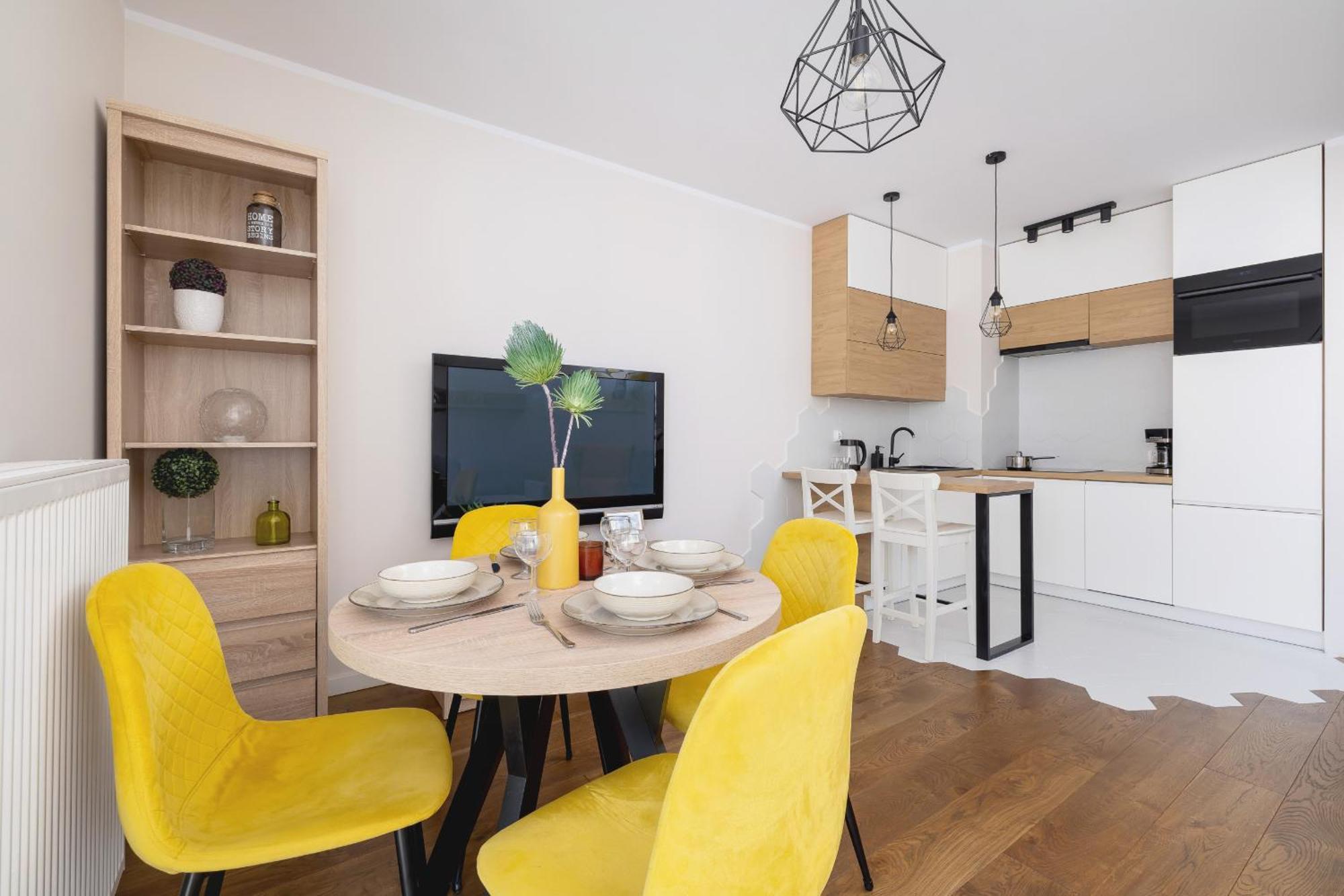 Przytulny Apartament Na Wroclawskiej Z Parkingiem W Krakowie By Noclegi Renters Exteriör bild